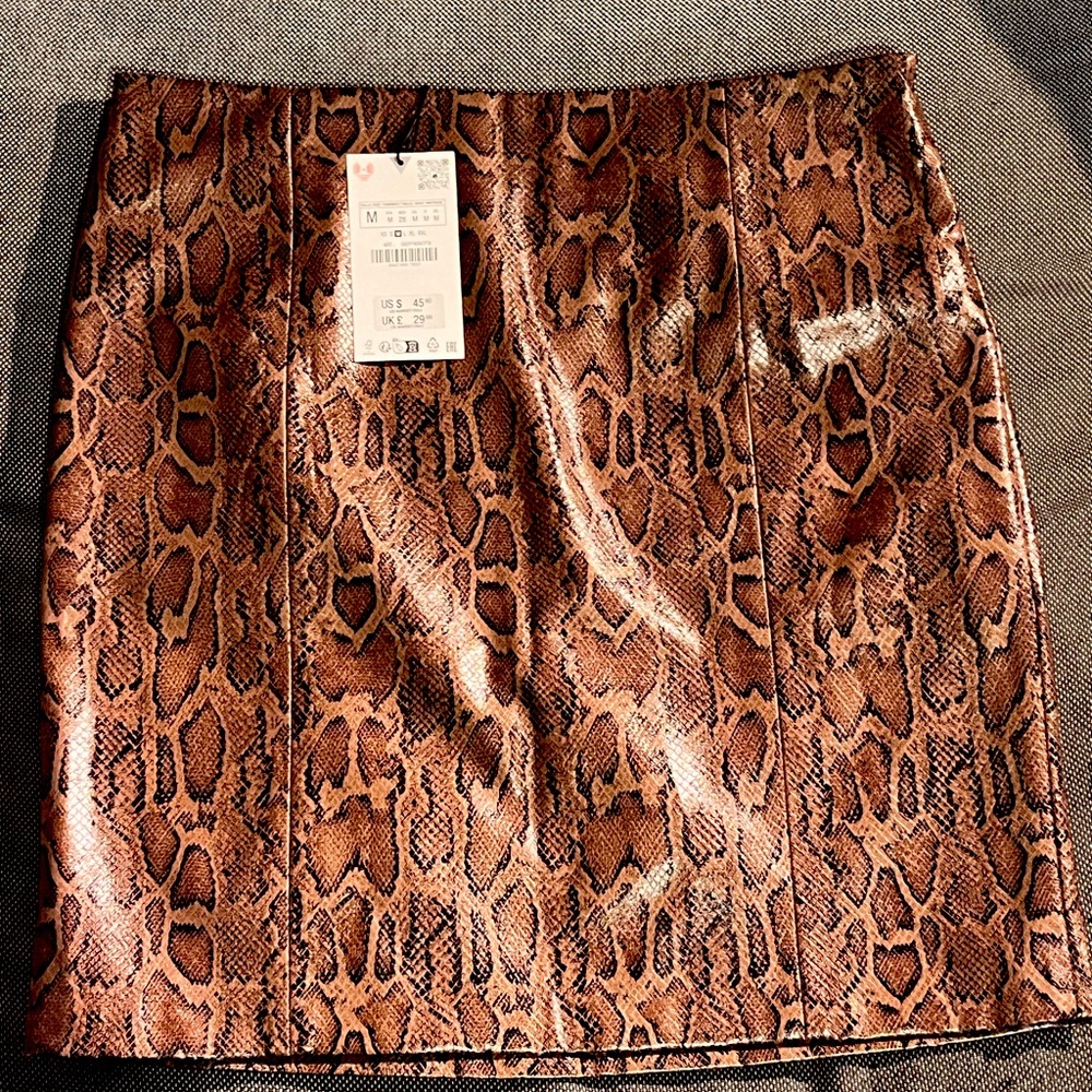 Faux leather snakeskin print skirt ZARA